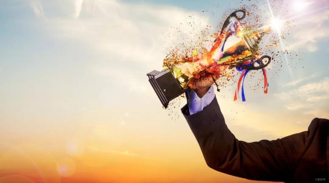 【動(dòng)態(tài)新聞】硅谷天堂再度獲評(píng)“年度十大品牌投資機(jī)構(gòu)”