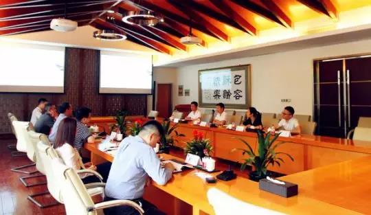 【動態(tài)新聞】湖北省聯(lián)合發(fā)展投資集團及東湖高新領(lǐng)導(dǎo)一行到訪天堂硅谷