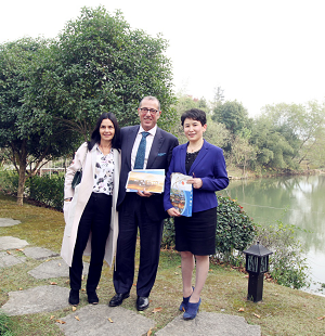 以色列何澤偉大使攜夫人一行訪問天堂硅谷 以色列何澤偉大使攜夫人一行訪問天堂硅谷