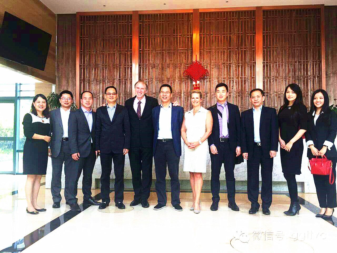 加拿大大陸銀行董事長兼首席運營官Scott 夫婦一行到訪硅谷天堂洽談戰(zhàn)略合作 加拿大大陸銀行董事長兼首席運營官Scott 夫婦一行到訪硅谷天堂洽談戰(zhàn)略合作